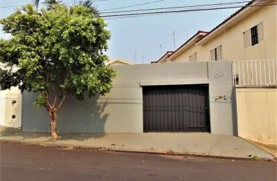 Casa com 1 quarto à venda no Centro, Birigui 