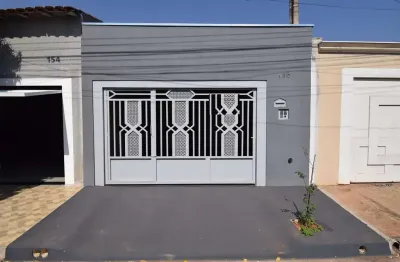Casa com 2 quartos à venda no Centro, Birigui 