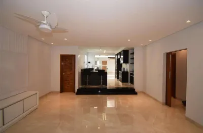 Casa com 3 quartos à venda no Centro, Birigui 