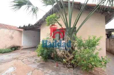 Casa com 2 quartos à venda no Centro, Birigui 