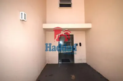 Apartamento com 2 quartos para alugar no Centro, Birigui  por R$ 1.100