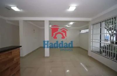 Salão com diversas salas, banheiros adaptados, ótima localização. 250 m²