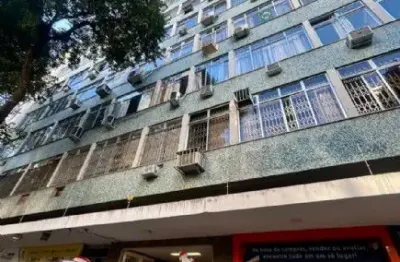 Apartamento grande , em localização privilegiada perto do metrô  na tijuca com 96 m2