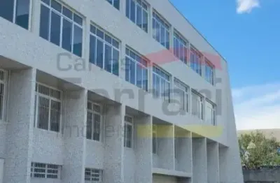 Prédio comercial e industrial frente para rodovia presidente dutra