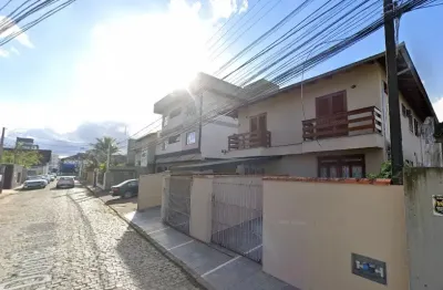 Apartamento com 3 quartos para alugar na Rua Dom Pio de Freitas, 93, Bucarein, Joinville