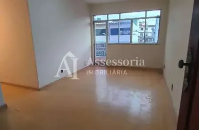 Apartamento semimobiliado 2 quartos, vaga de garagem, frente