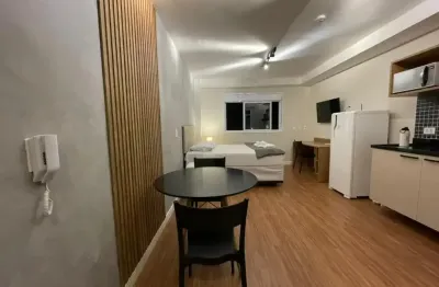 Studio free home praça da árvore , ótima localização na saúde