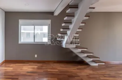 Cobertura duplex em moema -índios com 304 m² sendo: 3 dormitórios (3 suítes) e 3 vagas de garagem.