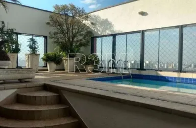 Cobertura duplex na saúde com 254 m² a.u. sendo: 4 suítes e 4 vagas de garagem.