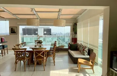 Cobertura duplex no campo belo com 280 m² sendo: 2 dormitórios (1 suíte) e 3 vagas de garagem.