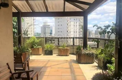 Cobertura triplex no jardim paulistano com 560m² a.u. sendo: 4 dormitórios (3 suítes) e 4 vagas.