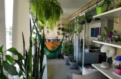 Apartamento com 3 suítes e 4 banheiros à venda, 141 m² e 2 vagas