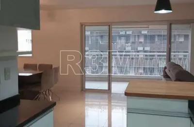 Espaçoso e perfeito apartamento de 3 suítes e 3 vagas no coração de perdizes.