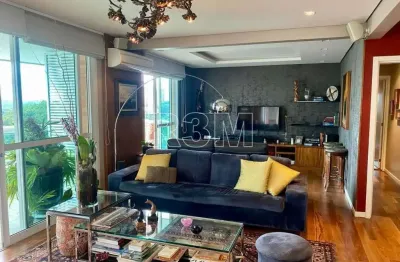 Apartamento em moema com 226m² a.u. sendo: 4 dormitórios (4 suítes) e 4 vagas de garagem.