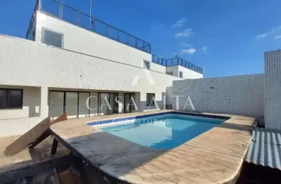Cobertura duplex no alto da boa vista com 707m² sendo: 6 dormitórios (6suítes) e 7 vagas de garagem.