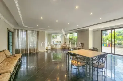 Apartamento no campo belo com 252 m² a.u. sendo: 4 dormitórios (2 suítes) e 4 vagas de garagem.