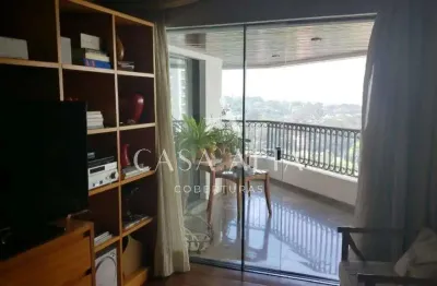 Condomínio reserva casa grande, apartamento de 310m², com 3 suites, 4 vagas y depósito.