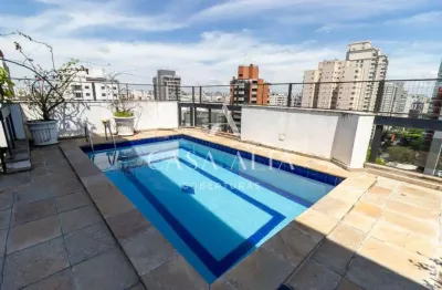 Cobertura duplex em moema com 305 m² a.u. sendo: 4 dormitórios (2 suítes) e 4 vagas de garagem.