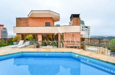 Cobertura duplex no morumbi com 548 m² a.u. sendo: 4 dormitórios (4 suítes) e 8 vagas de garagem.