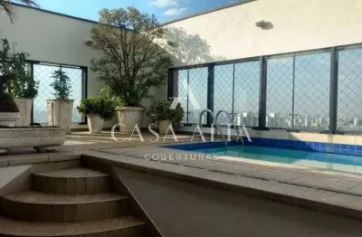 Cobertura duplex na saúde com 250 m² a.u. sendo: 4 suítes e 4 vagas de garagem.0