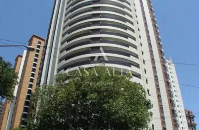 Belíssima cobertura duplex com vista 360º permanente no alto da lapa.