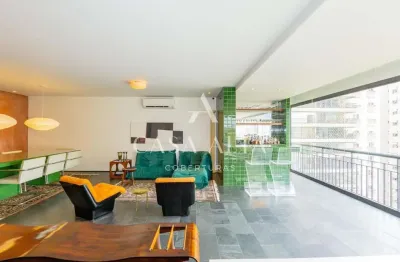 Apartamento no brooklin com 218m² a.u. sendo: 3 dormitórios (3 suítes) e 4 vagas de garagem.