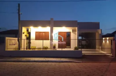 Casa padrão á venda localizada no bairro urussanguinha, pode ser sua!