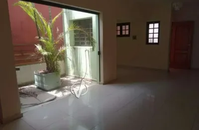 Casa com 3 quartos à venda no Centro, Pindamonhangaba 