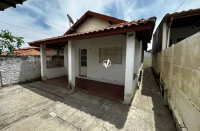 Casa com 2 quartos à venda na Vila São Benedito, Pindamonhangaba 