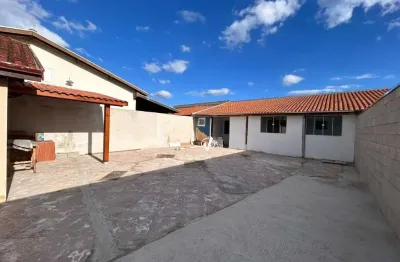 Casa com 1 quarto à venda no Conjunto Residencial Araretama, Pindamonhangaba 