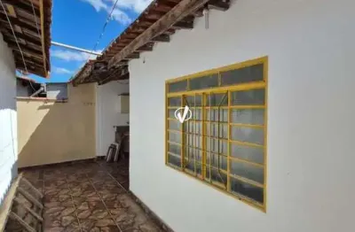 Casa à venda, 4 quartos, 2 vagas, Residencial Ouro Verde - Pindamonhangaba/SP