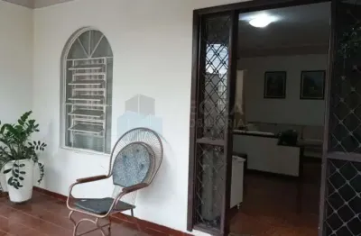 Casa com 3 quartos à venda no Jardim Francano, Franca 