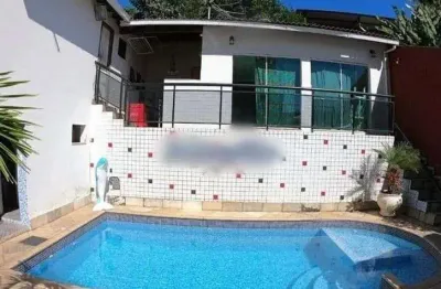 Casa para venda em nova iguaçu, centro, 5 dormitórios, 3 suítes, 5 banheiros, 1 vaga