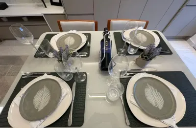 Apartamento 2 Dormitorios com vaga de garagem
