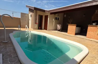Casa com piscina e área de lazer no parque da imprensa em mogi mirim