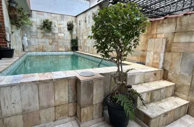 Casa com 3 quartos à venda no Embaré, Santos 