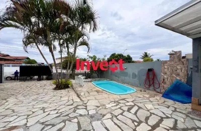 Casa com 3 quartos , dentro de condomínio , lote de 400m² , piscina , churrasqueira com espaço gourmet na rua 06 em vicente pires .