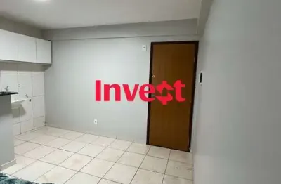 Kitnet com 39m² boa localização elevador salão de festas portaria 24hrs na avenida da misericórdia colônia agrícola samambaia.
