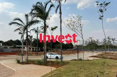 Lote de 2.150m², excelente localização, dentro de condomínio na quadra 04 no park way.