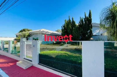 Casa atemporal, 4 quartos, dce, escritório, lazer completo, dentro de ótimo condomínio na vereda da cruz!