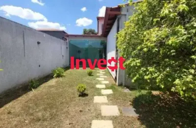 Casa moderna, fora de condomínio, 2 quartos, churrasqueira com espaço gourmet, lote de 300m² na rua 03 c em vicente pires.