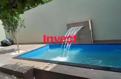 Excelente sobrado, 4 quartos, 4 suítes, 6 banheiros, 6 vagas de garagem, piscina, área gourmet na colônia agrícola samambaia