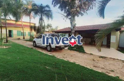 Casa com 3 suítes, ótima localização, dentro de condomínio, churrasqueira, lote de 800m² na rua 06 em vicente pires.