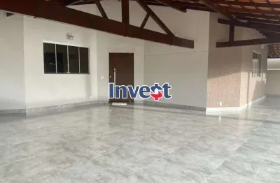 Casa colonial em lote de 400m² com 03 suítes dce armários planejados e  lazer completo na rua 12  vicente pires