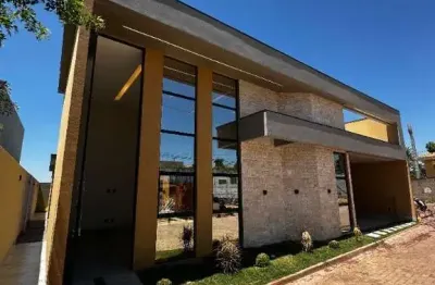 Casa de alto padrão em condomínio à venda, colado no park way melhor localização de arniqueira.