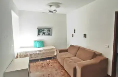 Apartamneto de 01 quarto, na orla da praia. centro de guarapari/es.