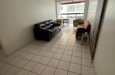 Apartamento com 02 quartos mais 01 reversível, 01 vaga de garagem. próximo as praias do centro, guarapari/es.