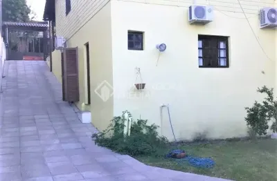Casa com 3 quartos à venda na Rua Jair de Moura Calixto, 60, Ipanema, Porto Alegre