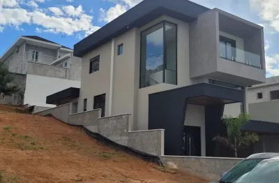 Sobrado alto padrão  com 4 suíte no condomínio floradas do parathey urbanova