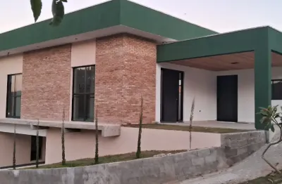 Casa no condominio residencial mantiqueira-320m² 4 dormitórios com 2 suítes-zona norte